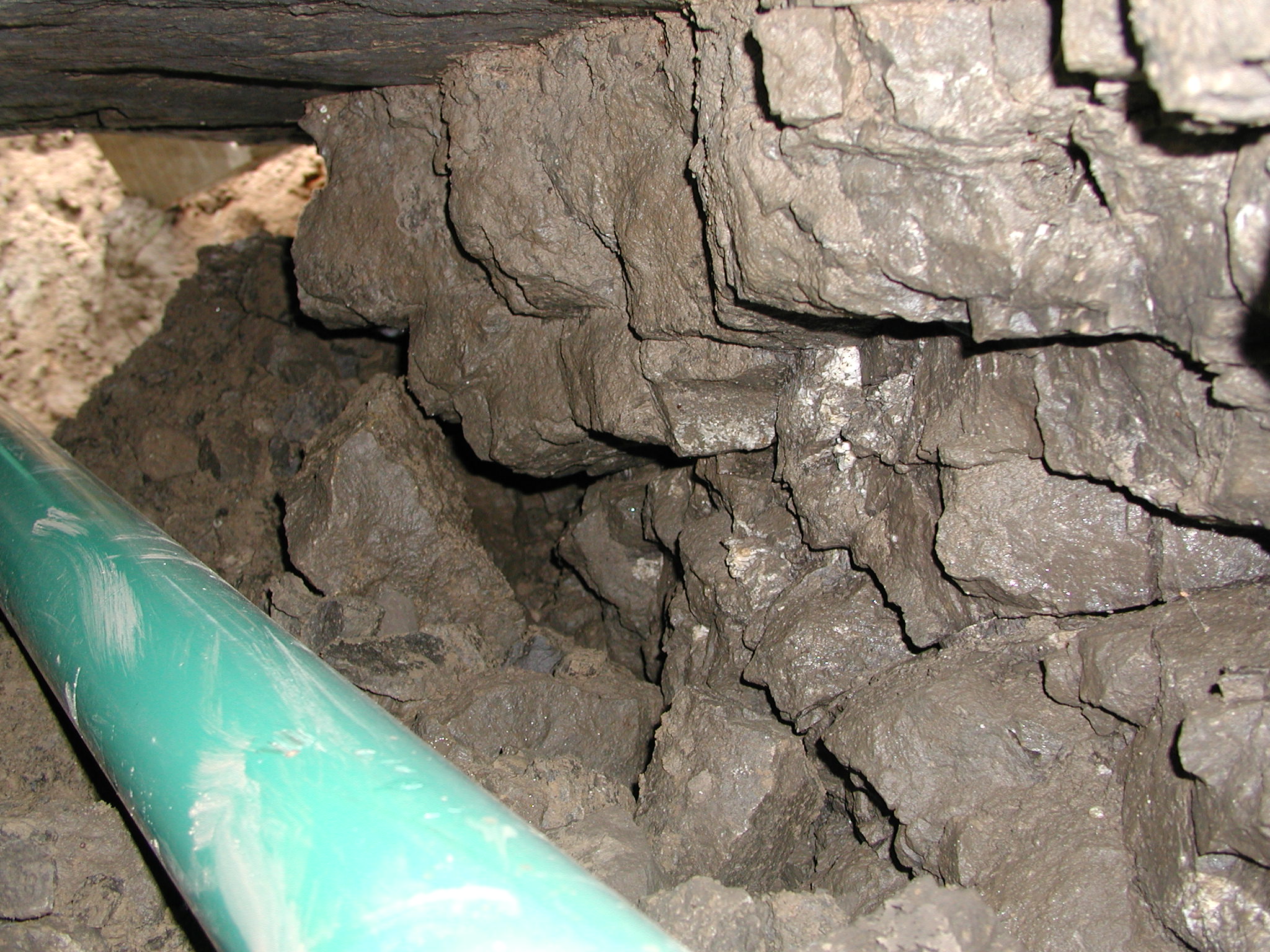 Tunnel under East Ave (17)